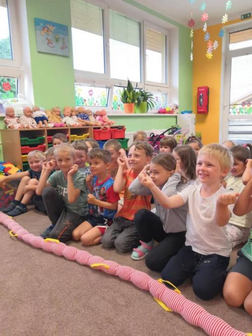 DIVADLO KOLOBĚŽKA "HURÁ NA PRÁZDNINY"