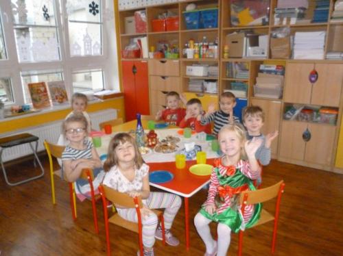 VÁNOČNÍ BESÍDKA S NADÍLKOU U MEDVÍĎAT