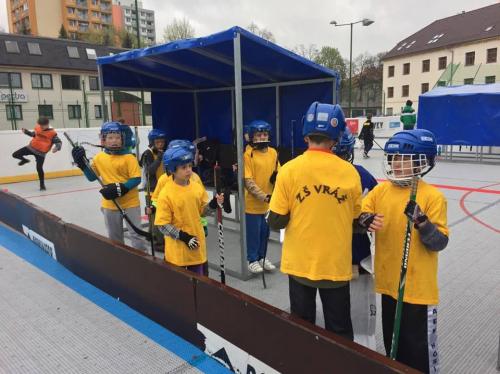 Hokejbal proti drogám 4.-5. třída